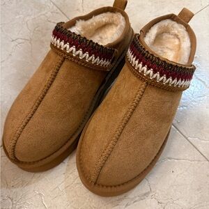 Vici - Selena Platform Slippers size 9